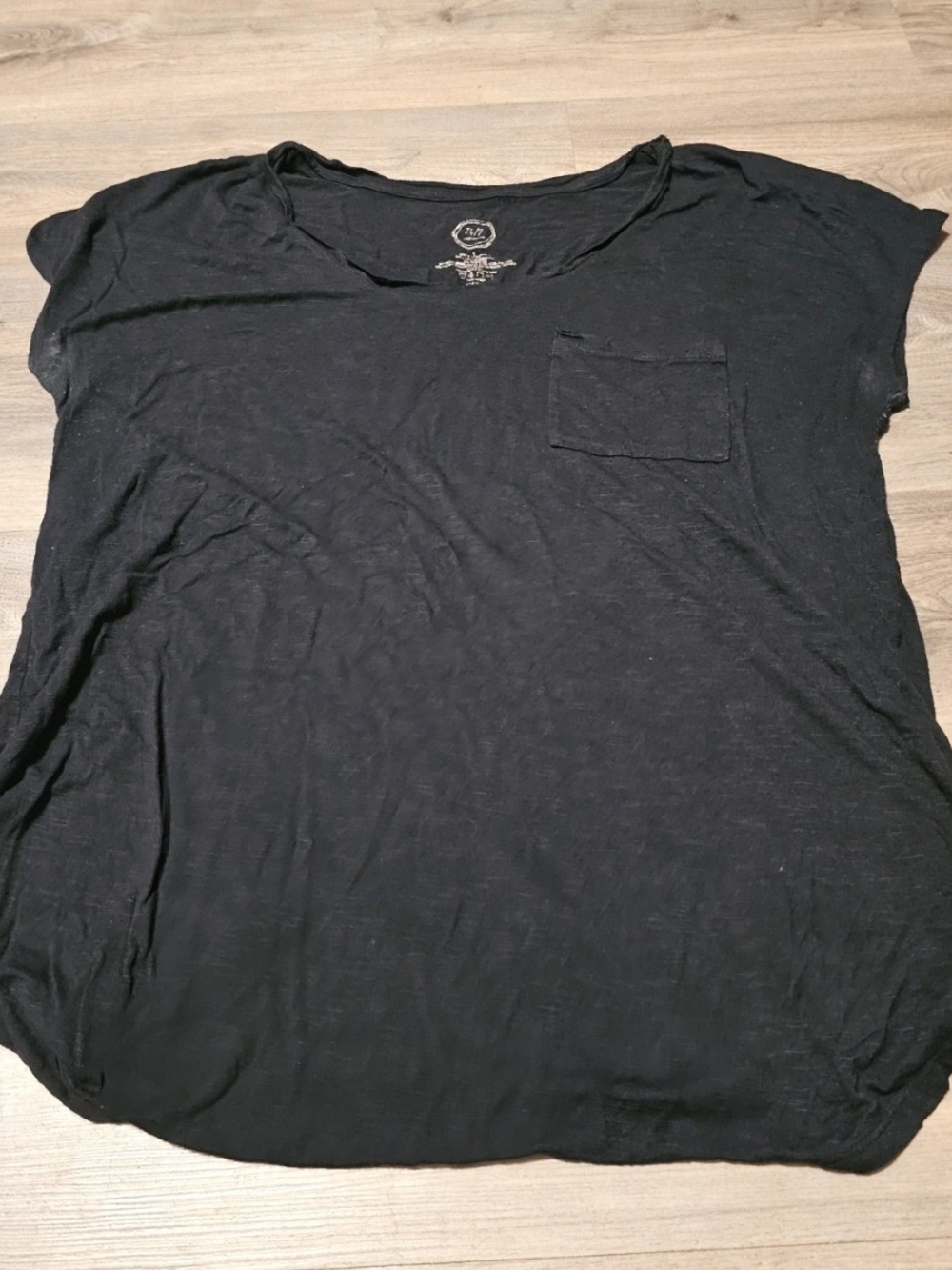 Women's Black Pocket Tee - Casual Short Sleeve Top